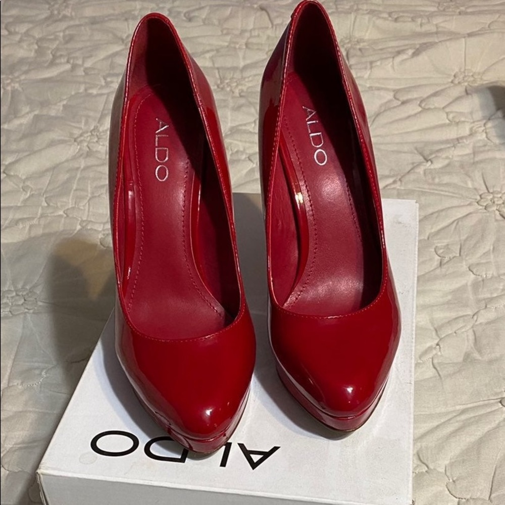EUC ALDO Sz7 hot red 5.5inch heel 1.5inch platform